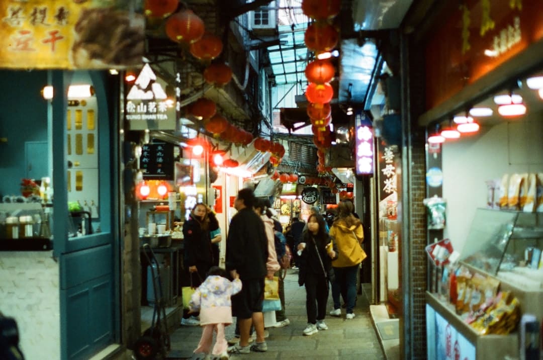 《深圳市加速推动人工智能终端工业开展行动计划（2025—2026年）》印发